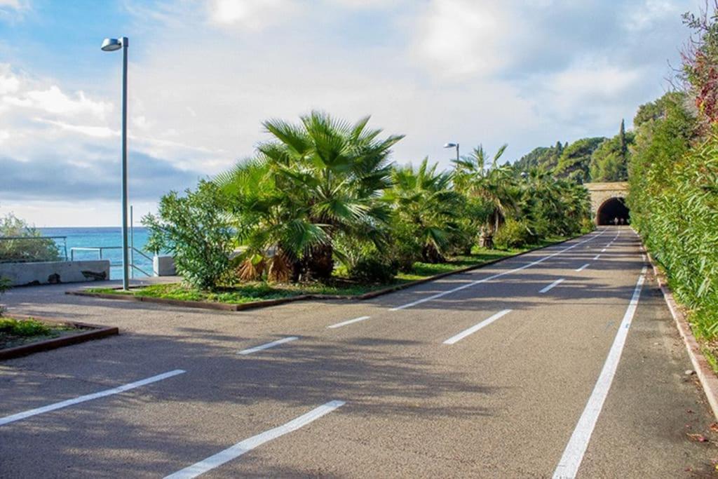 Mini Accommodation In Sanremo Liguria Екстер'єр фото